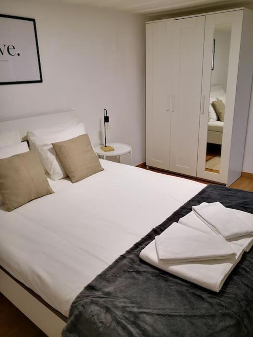 City Center Apartment - Avenida Da Liberdade Лиссабон Экстерьер фото